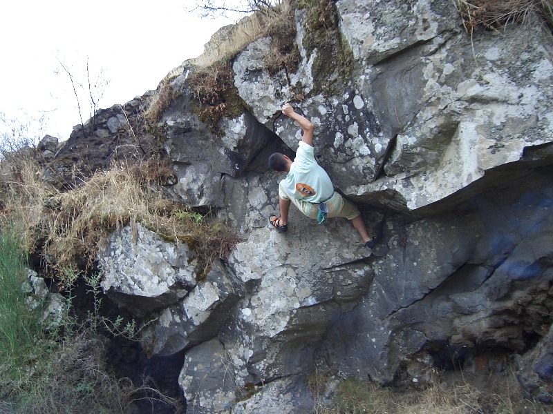 Bouldering a Linguaglossa