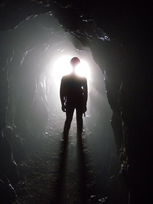 Alieni in Galleria sotto il Gendarme Alieni in Galleria sotto il Gendarme