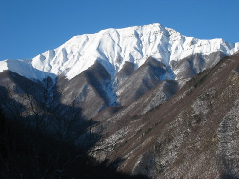 Corno alle Scale, Parete Est