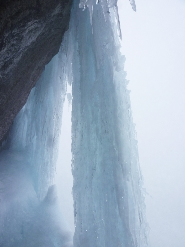 Albigna: Il Candelone, variante della grotta