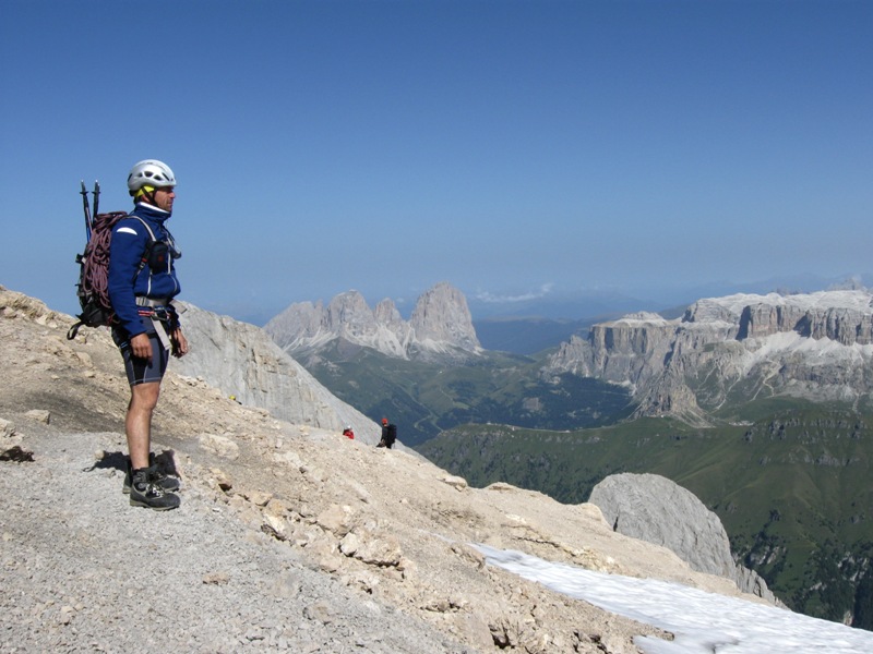 PENIA VEDUTA SU SASSO LUNGO E SELLA PENIA VEDUTA SU SASSO LUNGO E SELLA