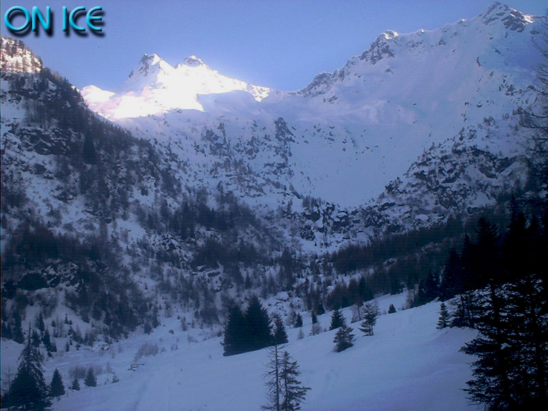 Rodes: vista da Le Piane